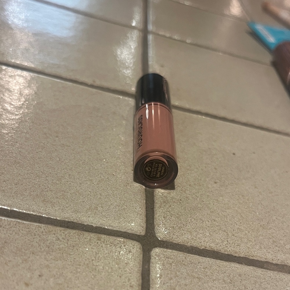 Hourglass unreal sublime  Lip Gloss travel size - Picture 2 of 2